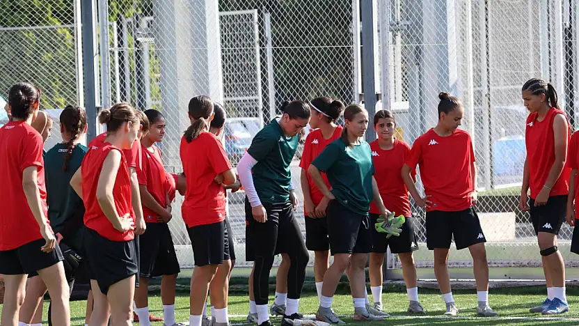 Kayseri Kadın FK ilk antrenmanını yaptı