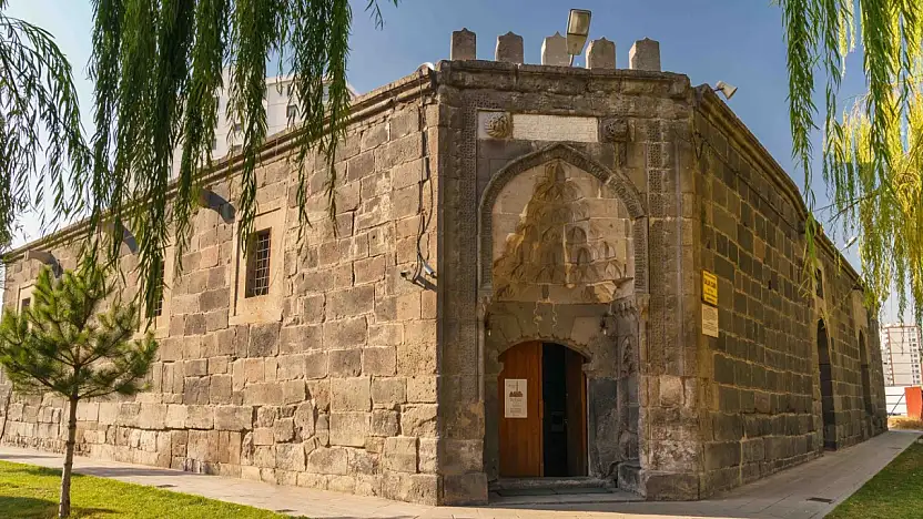 Kayseri'nin asırlık hazinesi Gülük Camii