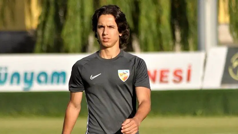 Kayserispor altyapısının yıldızı rakip oluyor: Emre Demir'in yeni adresi belli oldu