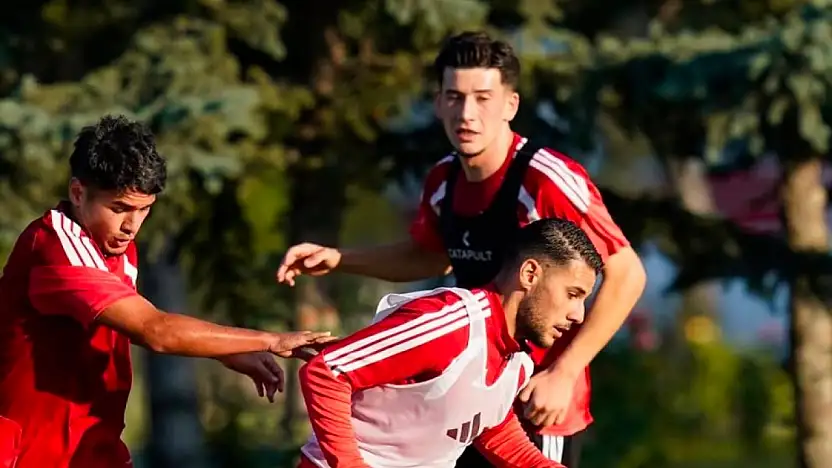 Kayserispor'da ikinci etap kamp çalışmaları devam ediyor