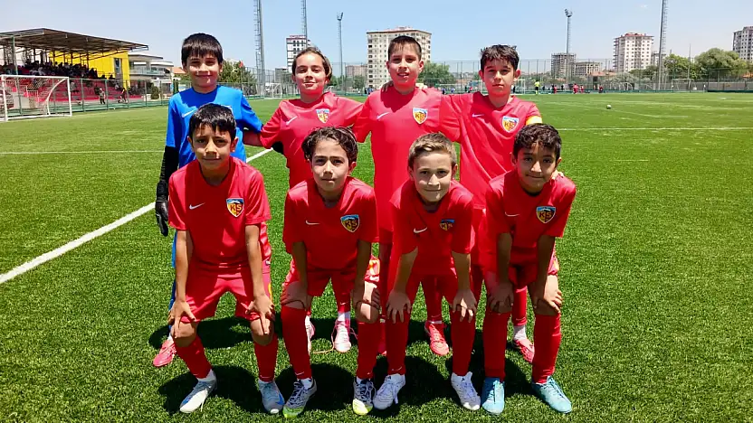 Kayserispor Futbol Okulu'nda yeni dönem başlıyor: Kayıt tarihi açıklandı