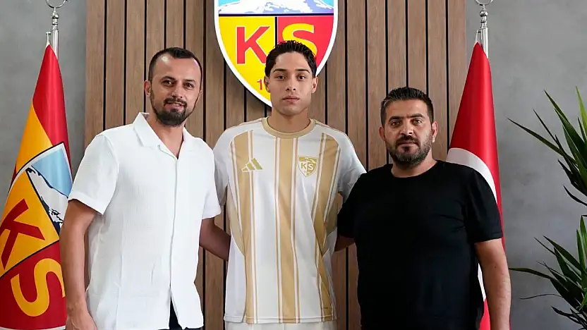 Kayserispor, Talha Sarıarslan ile 3 yıllık yeni sözleşme imzaladı