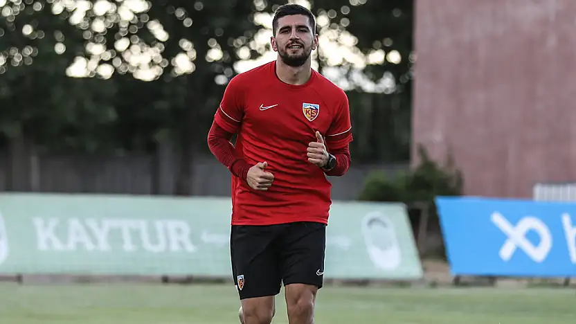 Kayserispor'un eski futbolcusu için sürpriz transfer iddiası