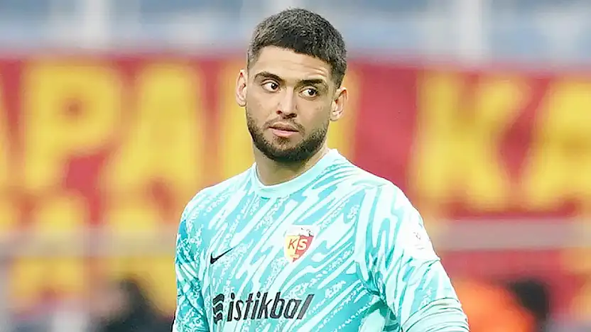 Kayserispor'un eski kalecisi Bilal Bayazit Beşiktaş yolunda