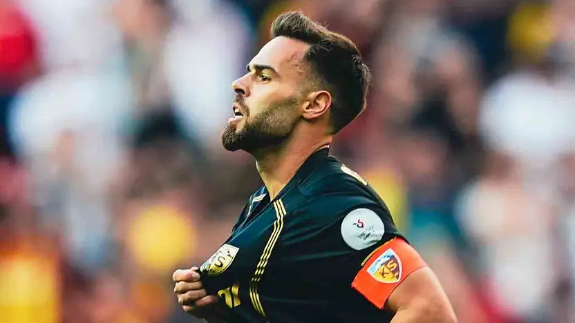 Kayserispor'un kaptanına Süper Lig ekibinden kanca