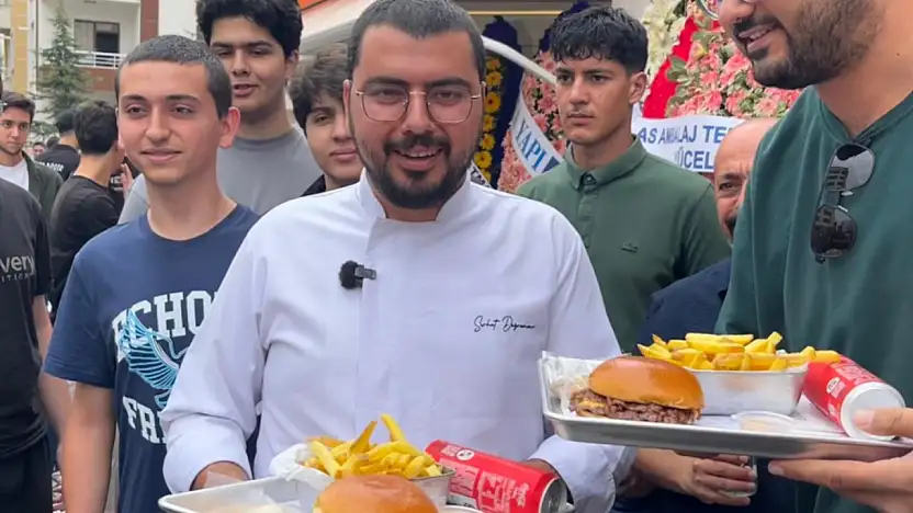 Michelin yıldızlı White Burger Kayseri'ye açıldı