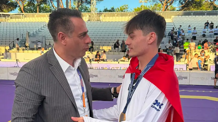 Milli taekwondocu Berkay Erer, Roma'da altın madalya kazandı