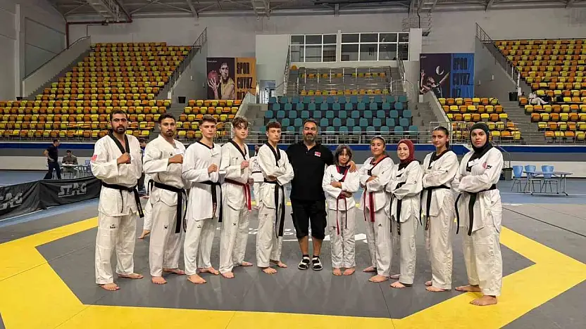 TaeKwonDo terfi sınavında YayTanSay'dan 10 sporcu başarılı oldu