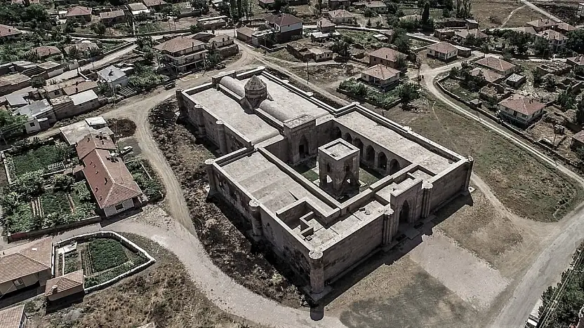 Tuzhisar Sultan Hanı: İpek Yolu'nun Selçuklu Mirası
