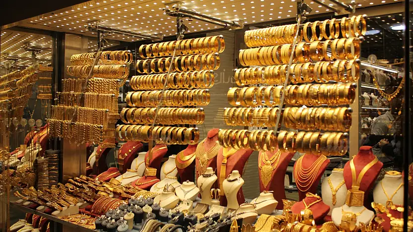 Uzmanından altın yorumu: Mehter gibi iki ileri bir geri