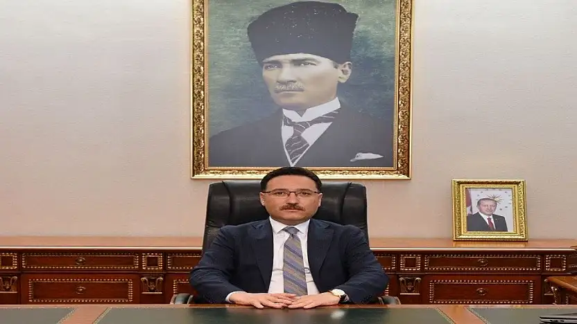 Vali Çiçek: Basın mensuplarımız, toplum adına önemli bir kamu hizmeti yürütmektedir