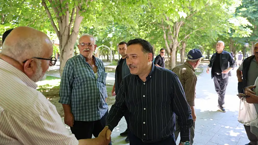 Vali Çiçek, vatandaşlarla bir araya geldi