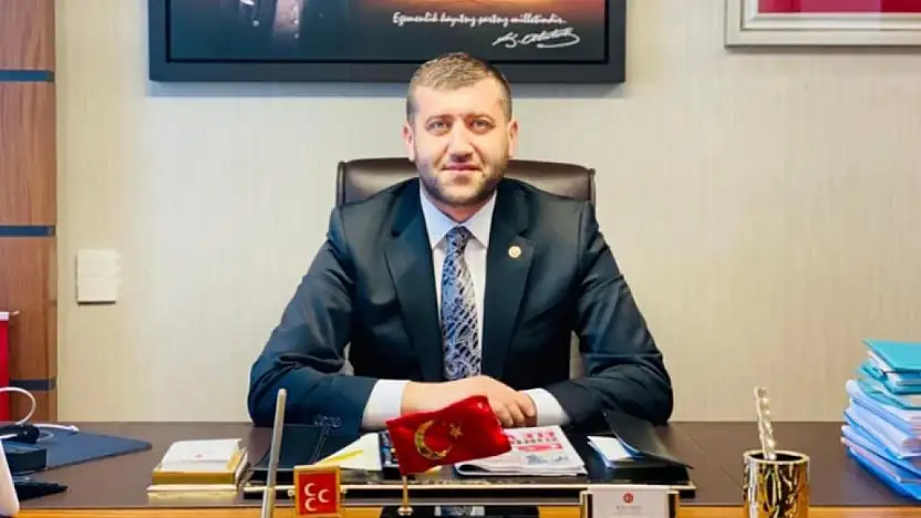 Vekil Ersoy, 2 mahalledeki kaya düşmesi riskini meclise taşıdı