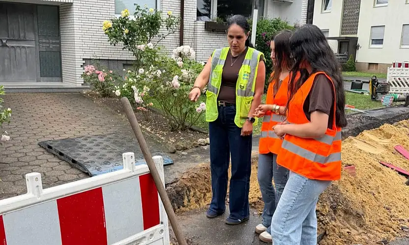 AKİB'den gençlere uluslararası kariyer desteği