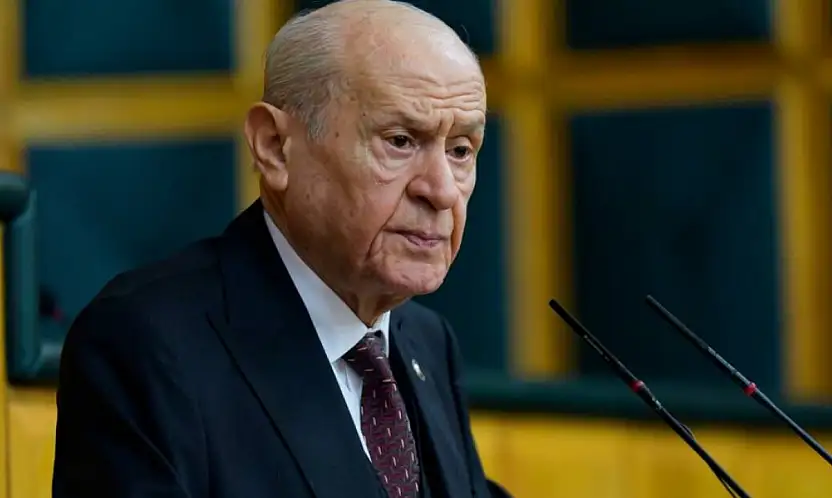 Bahçeli'den Özel'e sert mesaj: Ne Anıtkabir'in bekçisi ne de gençliğin lideri olabilir