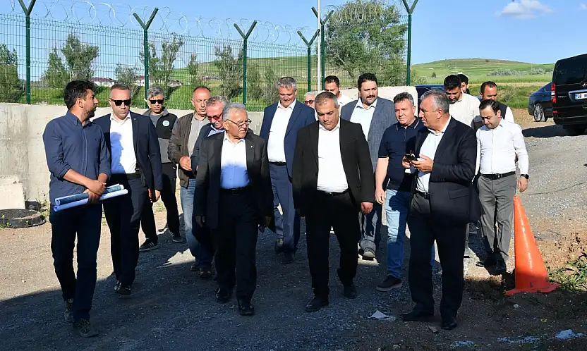 Başkan Büyükkılıç'tan Felahiye'ye 120 milyon TL'lik çevre yatırımı