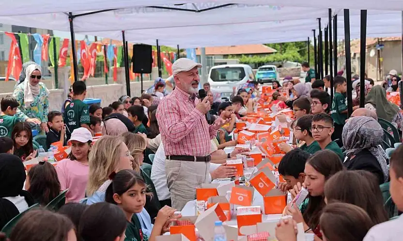 Çolakbayrakdar: Kocaburger'ı yaz boyunca ERVA okullarında sürdüreceğiz