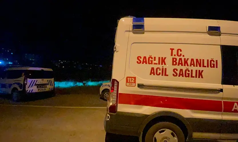 Bir kişi boş arazide silahla yaşamına son verdi