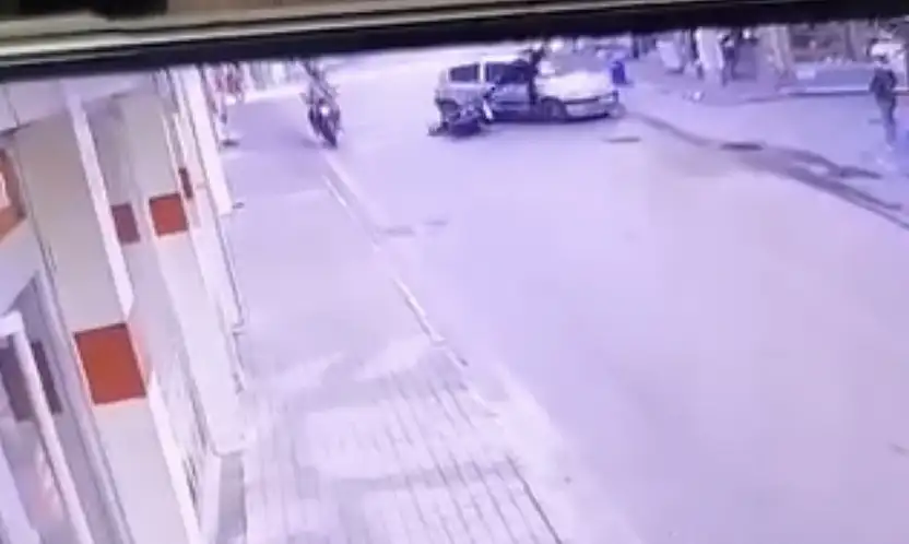Bursa'da ilginç kaza: Yapay zeka değil, gerçek kaza görüntüsü