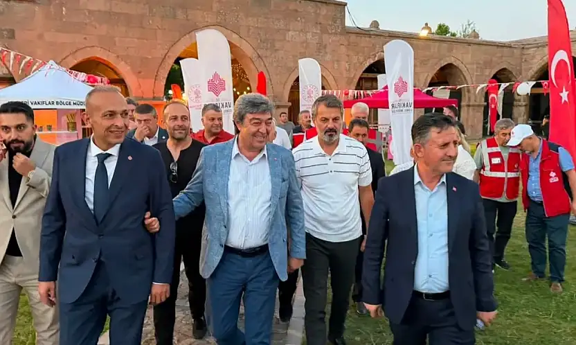 Dursun Ataş, İncesu'da toplu sünnet programına katıldı