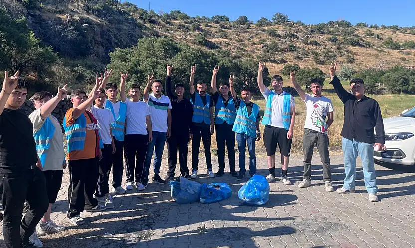 Hacılar Ülkü Ocakları'ndan çevre duyarlılığı
