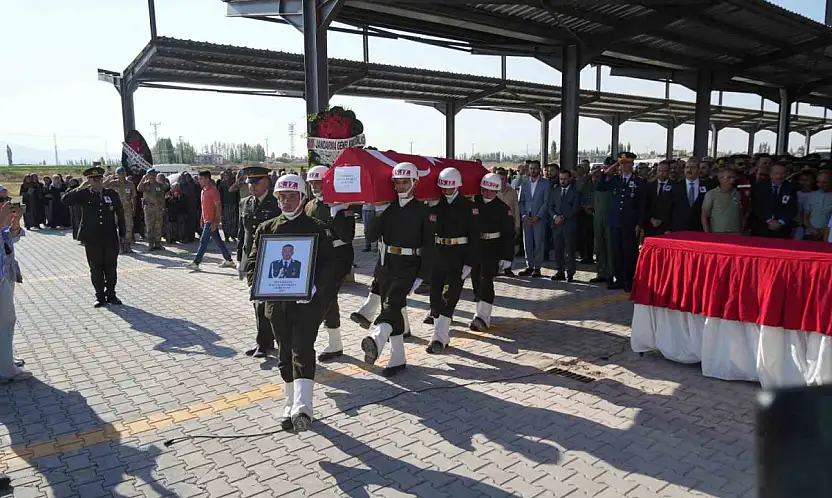 Hava Harp Okulu öğrencisi Veli Bilgin, memleketi Niğde'de son yolculuğuna uğurlandı