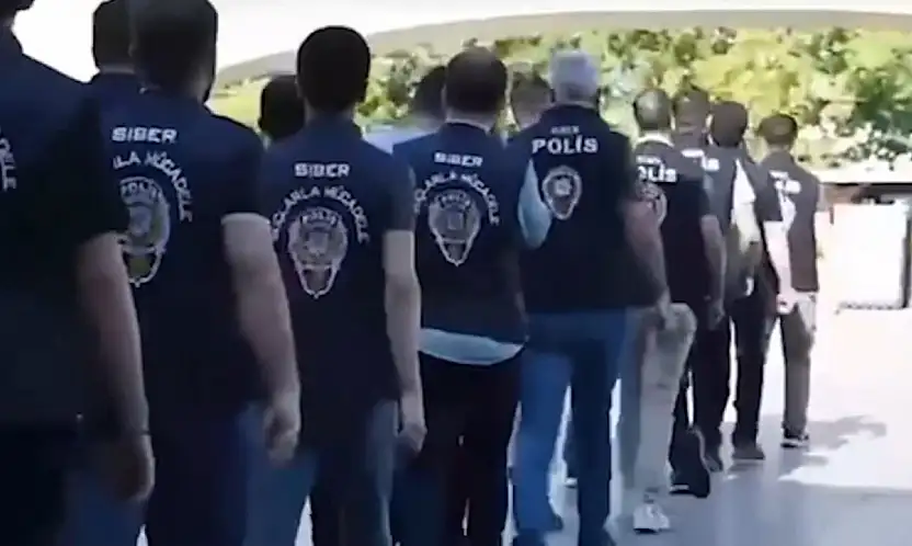 Kayseri dahil 14 ilde siber suç operasyonu: 306 şüpheli yakalandı
