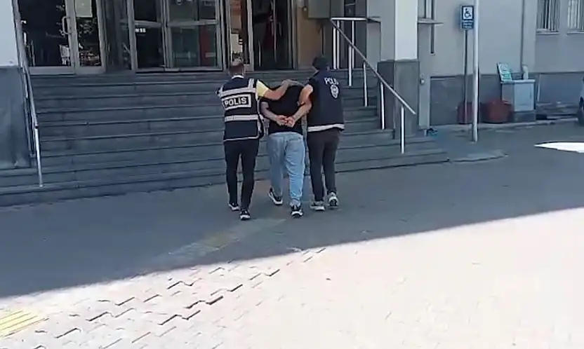 Kayseri'de kesinleşmiş hapis cezasıyla aranan 2 şahıs yakalandı