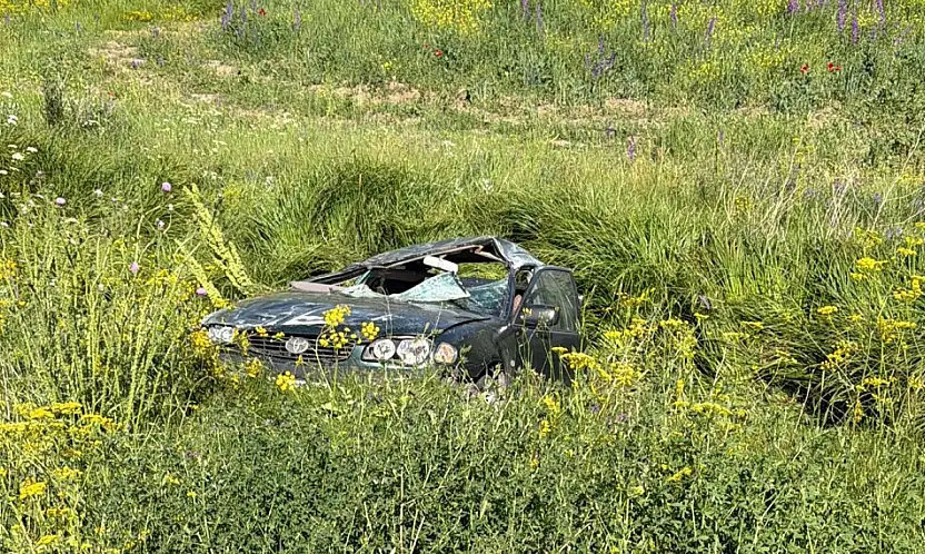Kayseri'de otomobil tarlaya uçtu: 1 kişi yaralandı