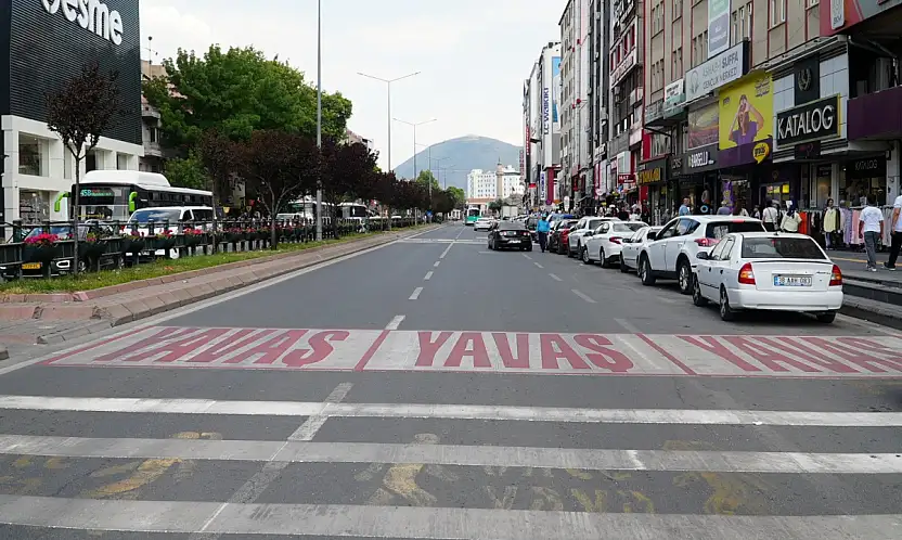 Kayseri'de yaya geçidi düzenlemesi: Amaç can güvenliğinin artırılması