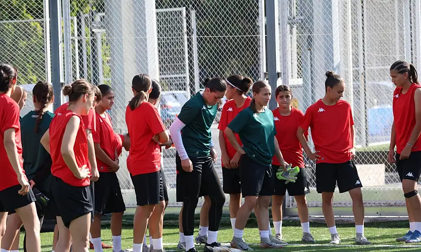 Kayseri Kadın FK ilk antrenmanını yaptı