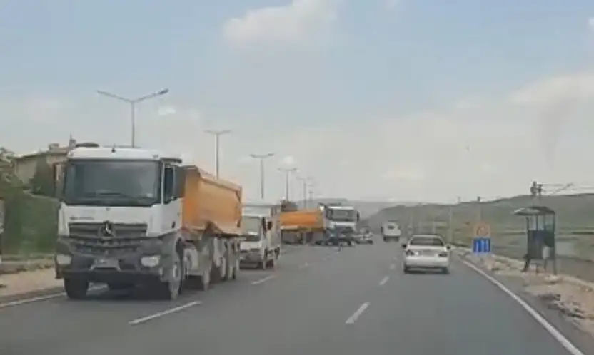 Kayseri-Niğde yolunda otomobil şarampole devrildi