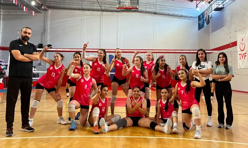 Kayseri Voleybol İl Karması, final etabına yükseldi