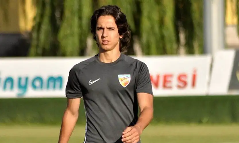 Kayserispor altyapısının yıldızı rakip oluyor: Emre Demir'in yeni adresi belli oldu