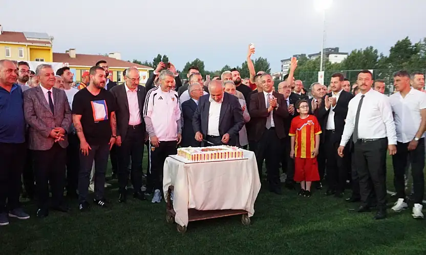 Kayserispor'dan 60'ıncı yıla yakışan kutlama