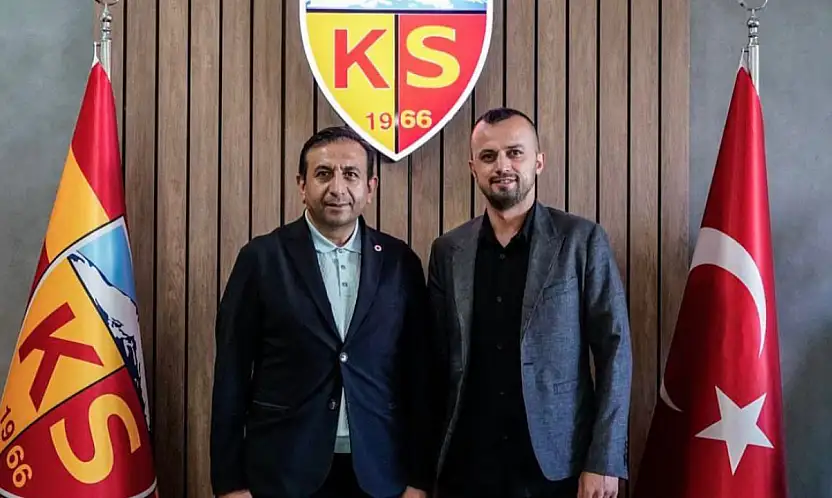 Kayserispor, İlhan Parlak'ın istifa ettiği iddialarını yalanladı