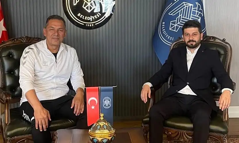 Kocasinan Şimşekspor Rasim Aykurt ile yeniden anlaştı