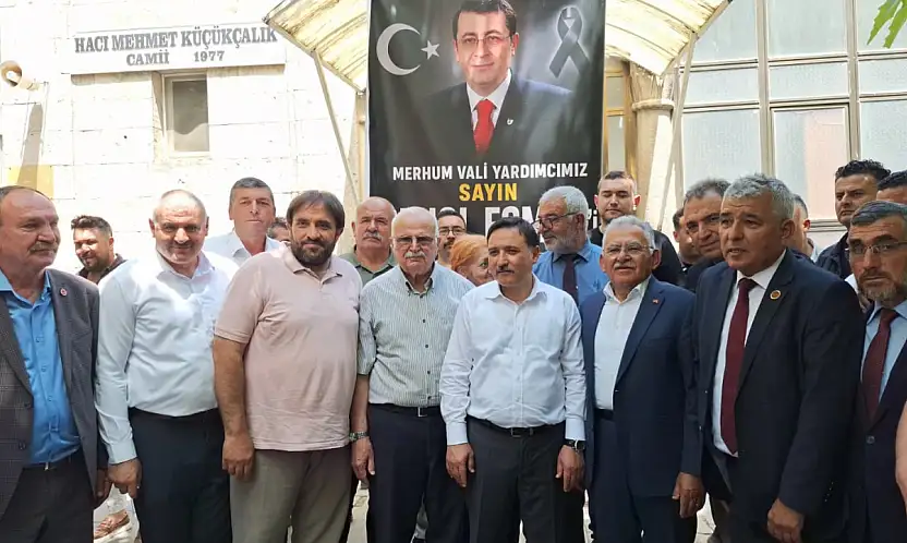 Merhum Vali Yardımcısı Şenol Esmer Kayseri'de dualarla anıldı