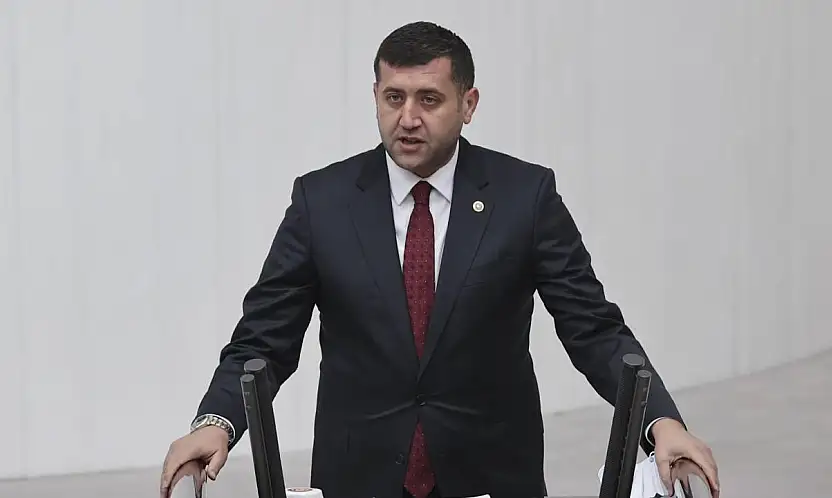 MHP'li Ersoy, kokpit ve kabin ekiplerinin yeşil pasaport talebini TBMM gündemine taşıdı