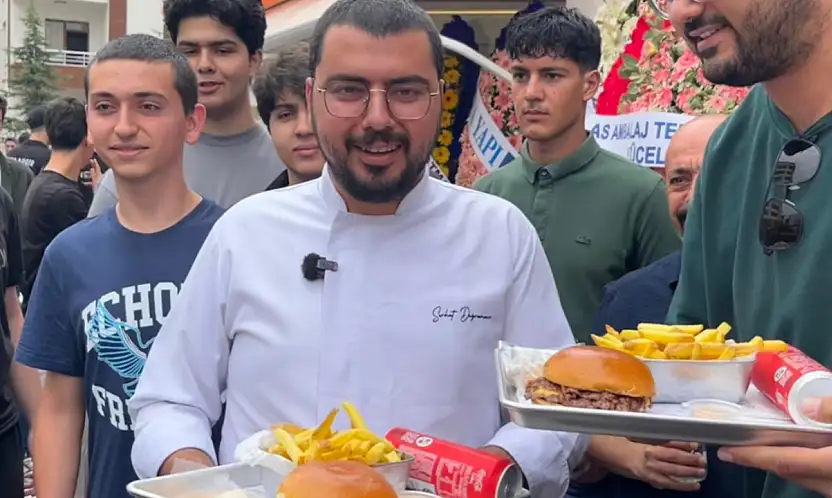Michelin yıldızlı White Burger Kayseri'ye açıldı