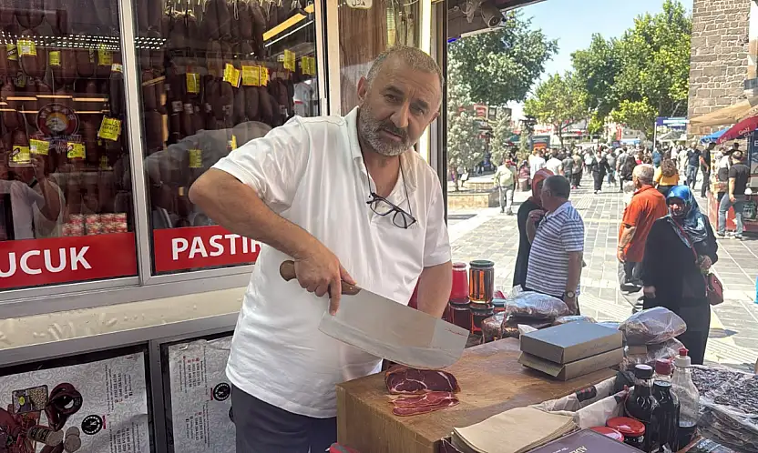 Pastırmacılar gurbetçi sezonunda beklenen hareketliliği arıyor