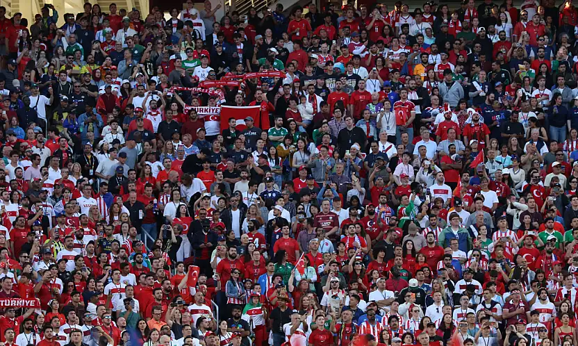 Türkiye - Paraguay maçını 68 bin 827 taraftar takip etti