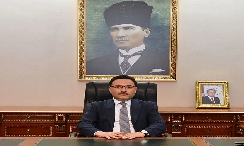 Vali Çiçek: Basın mensuplarımız, toplum adına önemli bir kamu hizmeti yürütmektedir