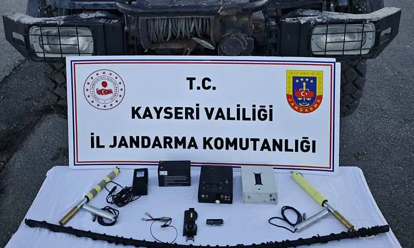 Yeşilhisar'da izinsiz define arayan 5 kişi suçüstü yakalandı