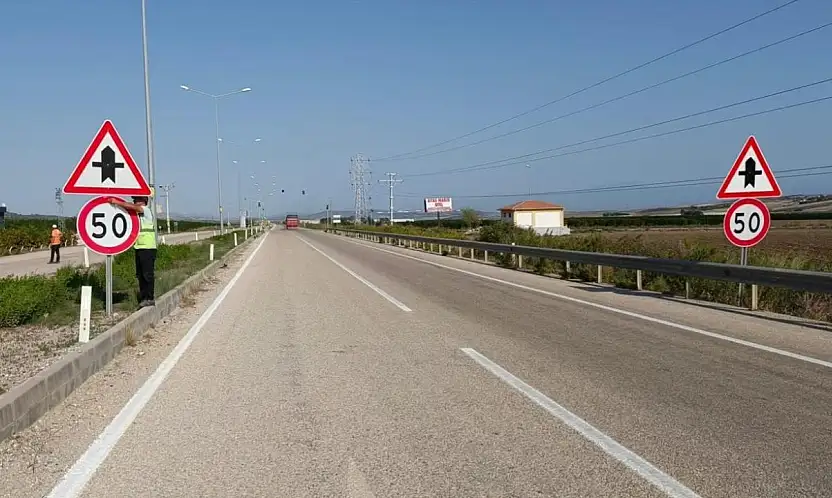 Yola çıkacaklar dikkat! 58 bin 246 işaret levhası kaldırıldı